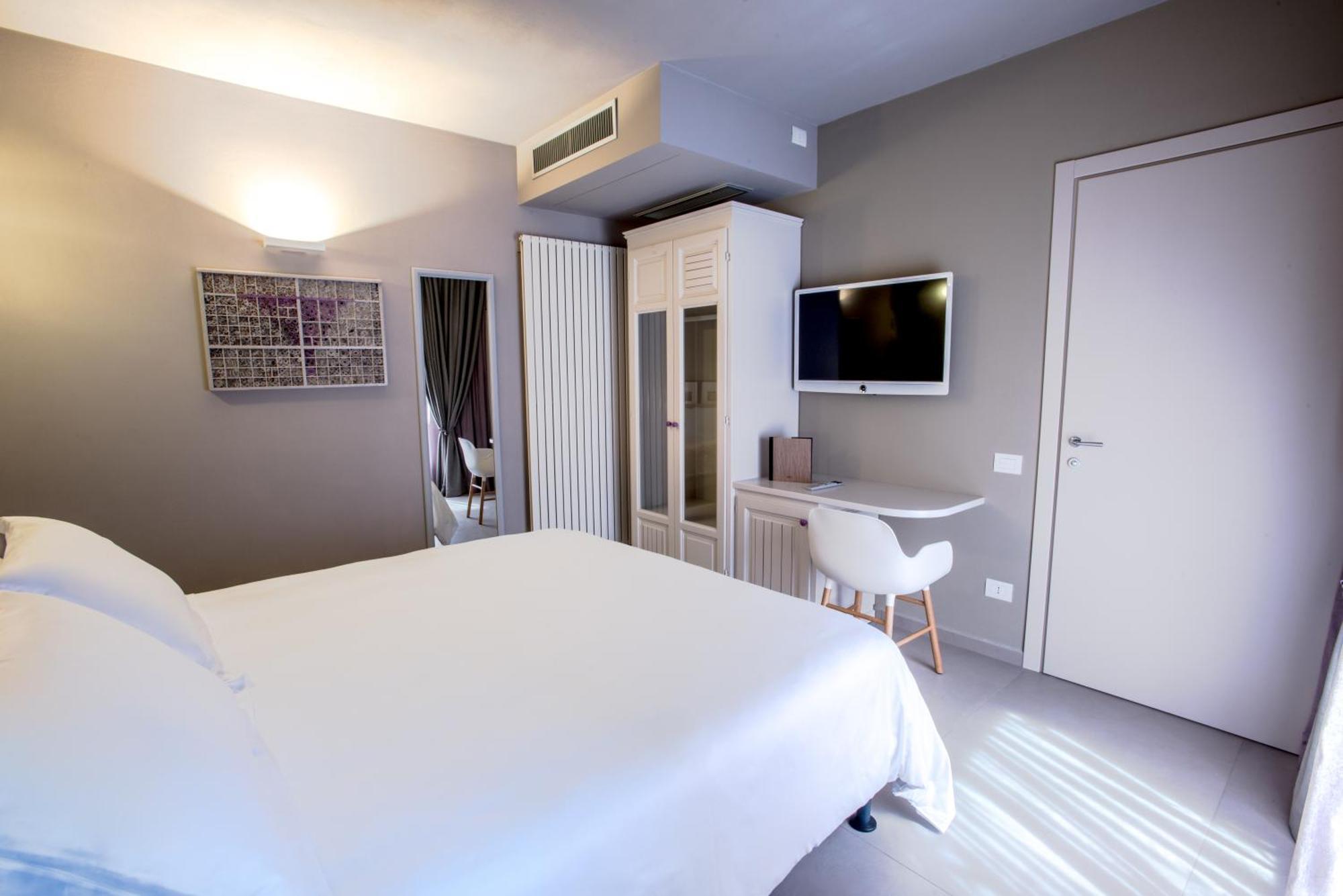 Uve Rooms & Wine Bar La Morra Εξωτερικό φωτογραφία