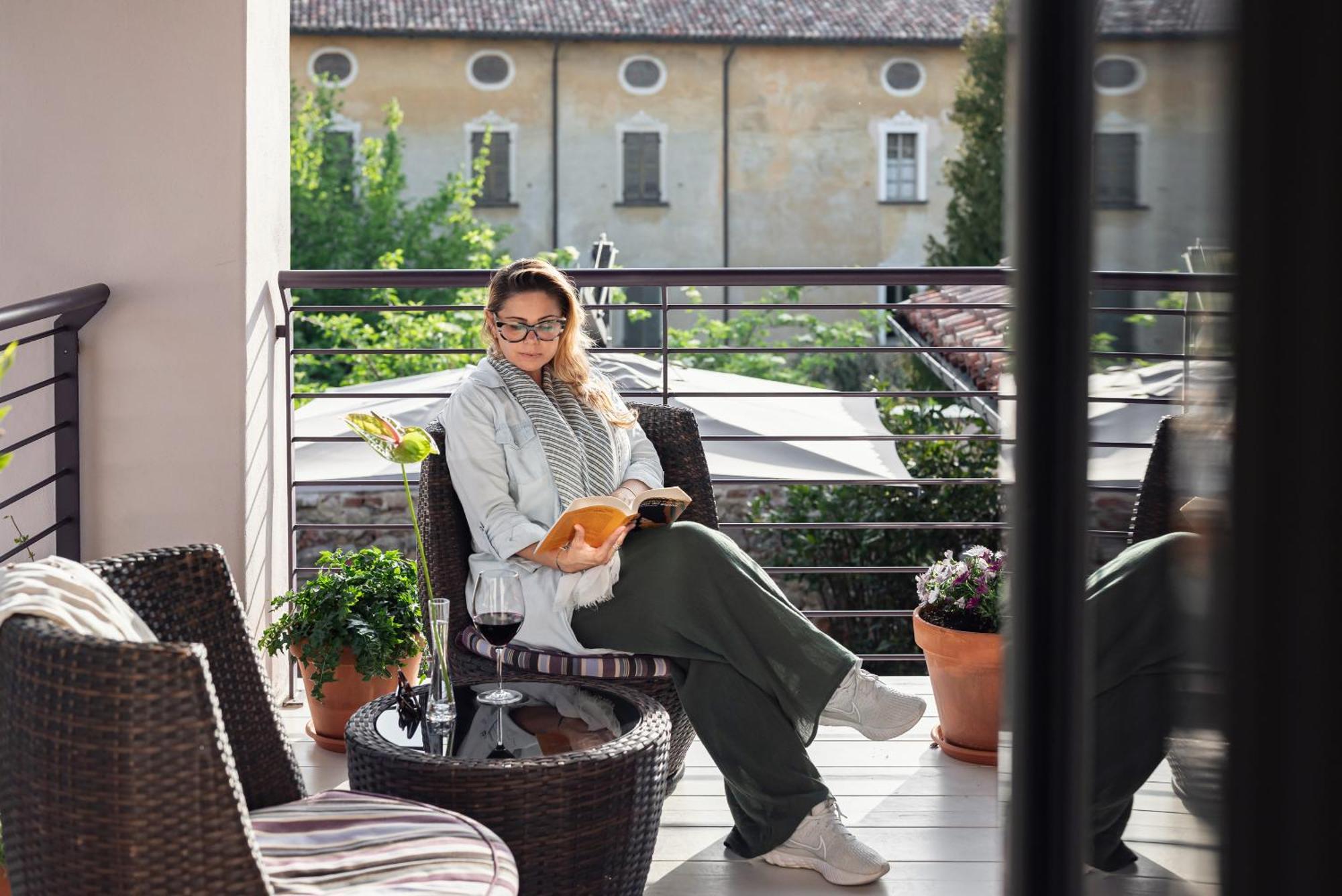 Uve Rooms & Wine Bar La Morra Εξωτερικό φωτογραφία