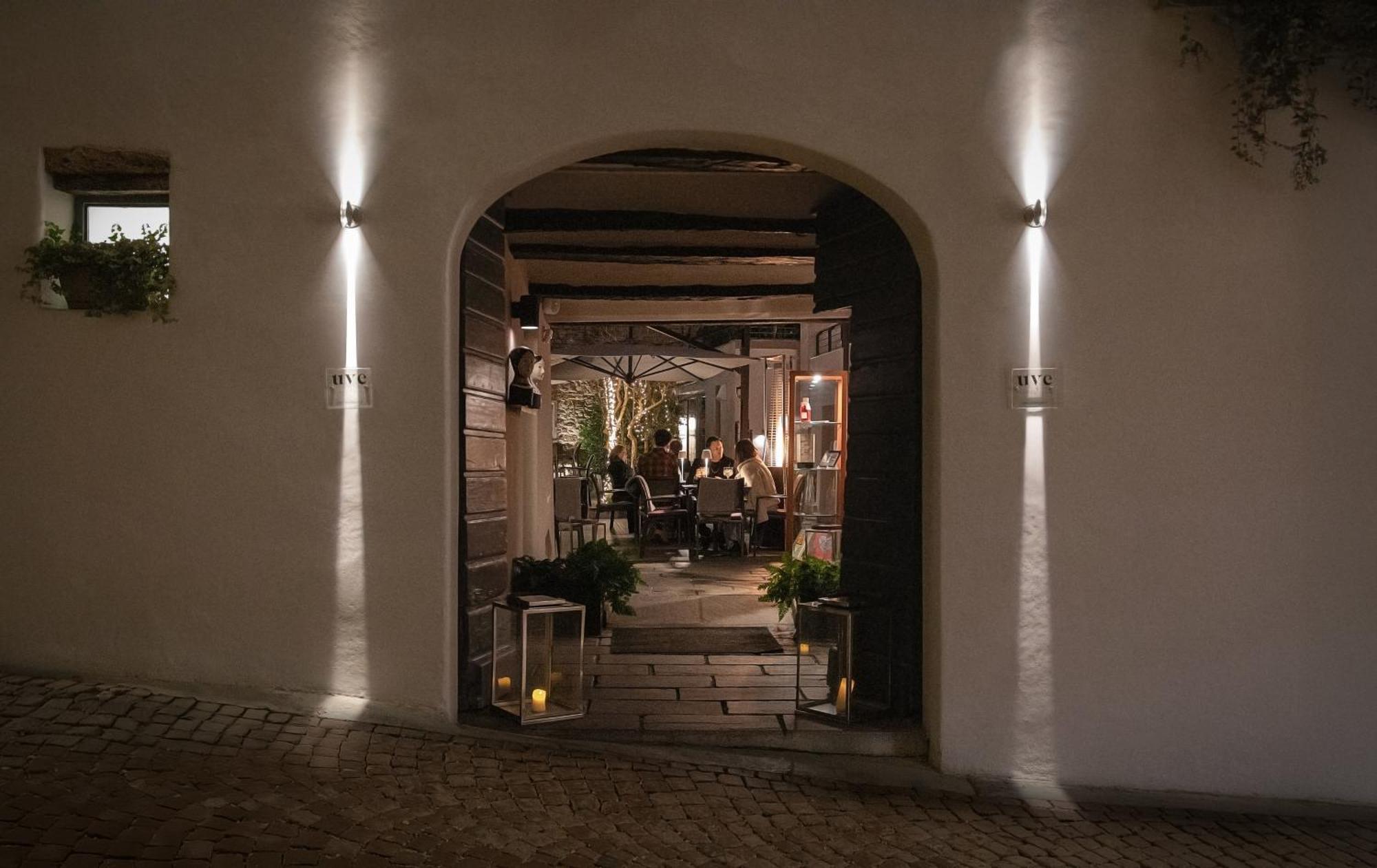 Uve Rooms & Wine Bar La Morra Εξωτερικό φωτογραφία