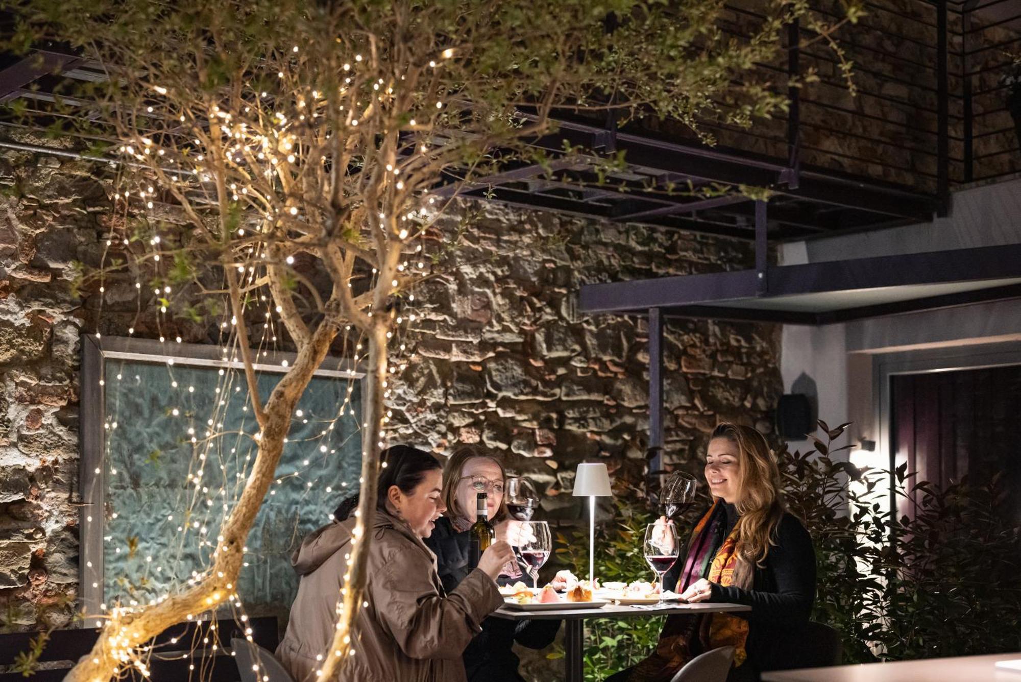 Uve Rooms & Wine Bar La Morra Εξωτερικό φωτογραφία