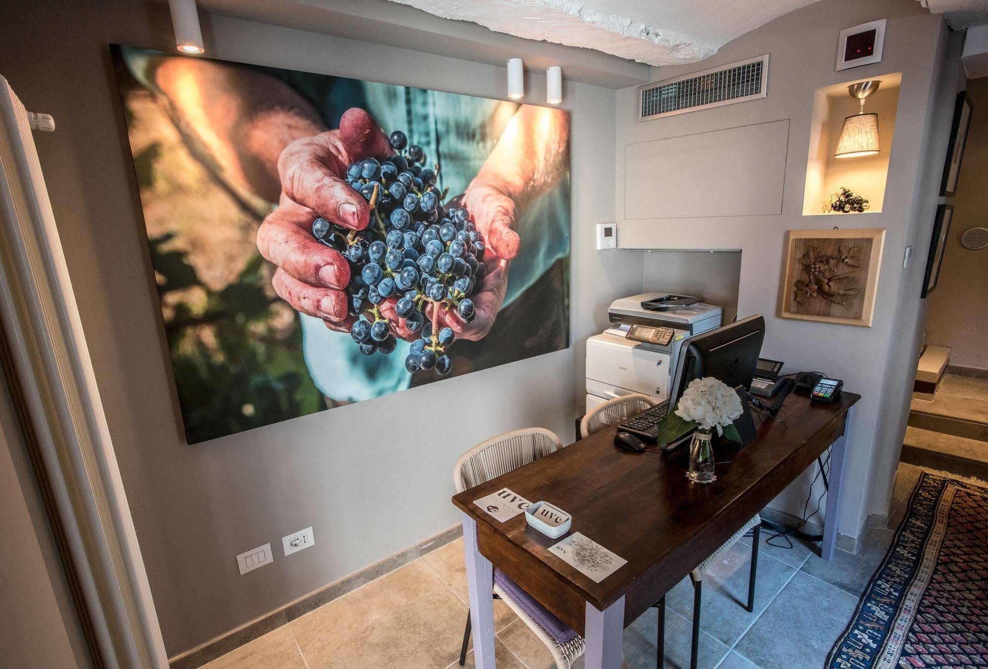 Uve Rooms & Wine Bar La Morra Εξωτερικό φωτογραφία