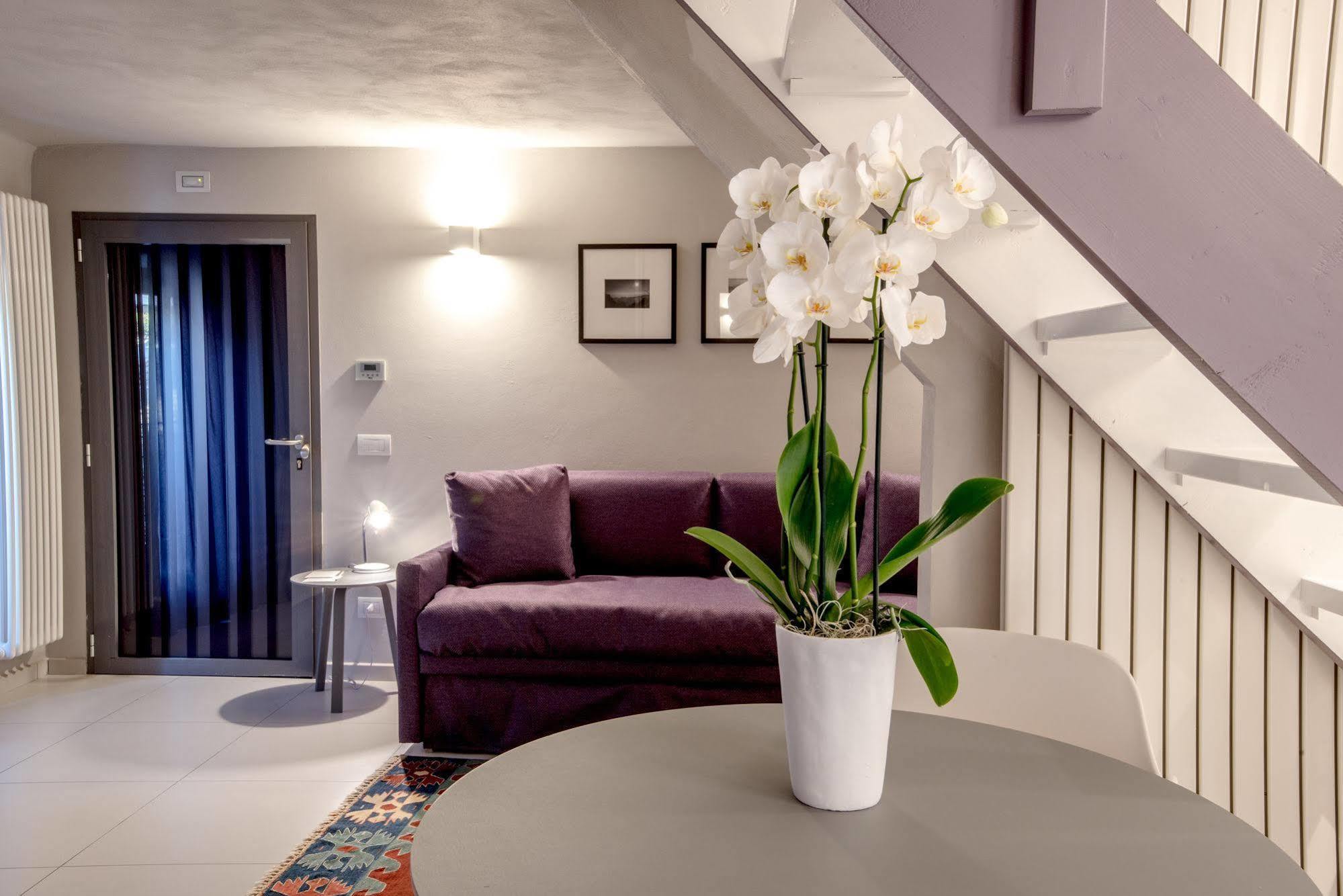Uve Rooms & Wine Bar La Morra Εξωτερικό φωτογραφία